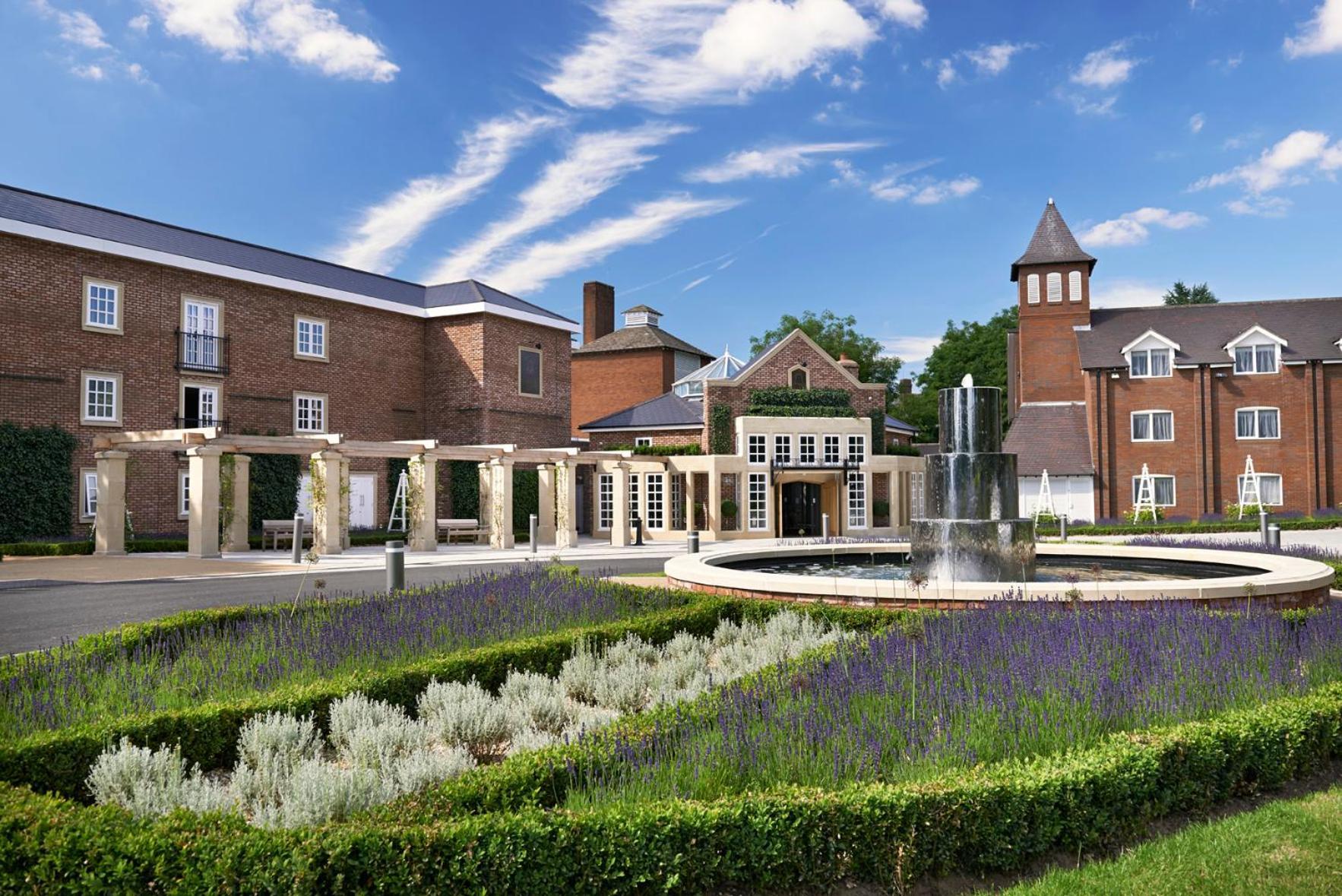 The Belfry Hotel & Resort Sutton Coldfield Ngoại thất bức ảnh